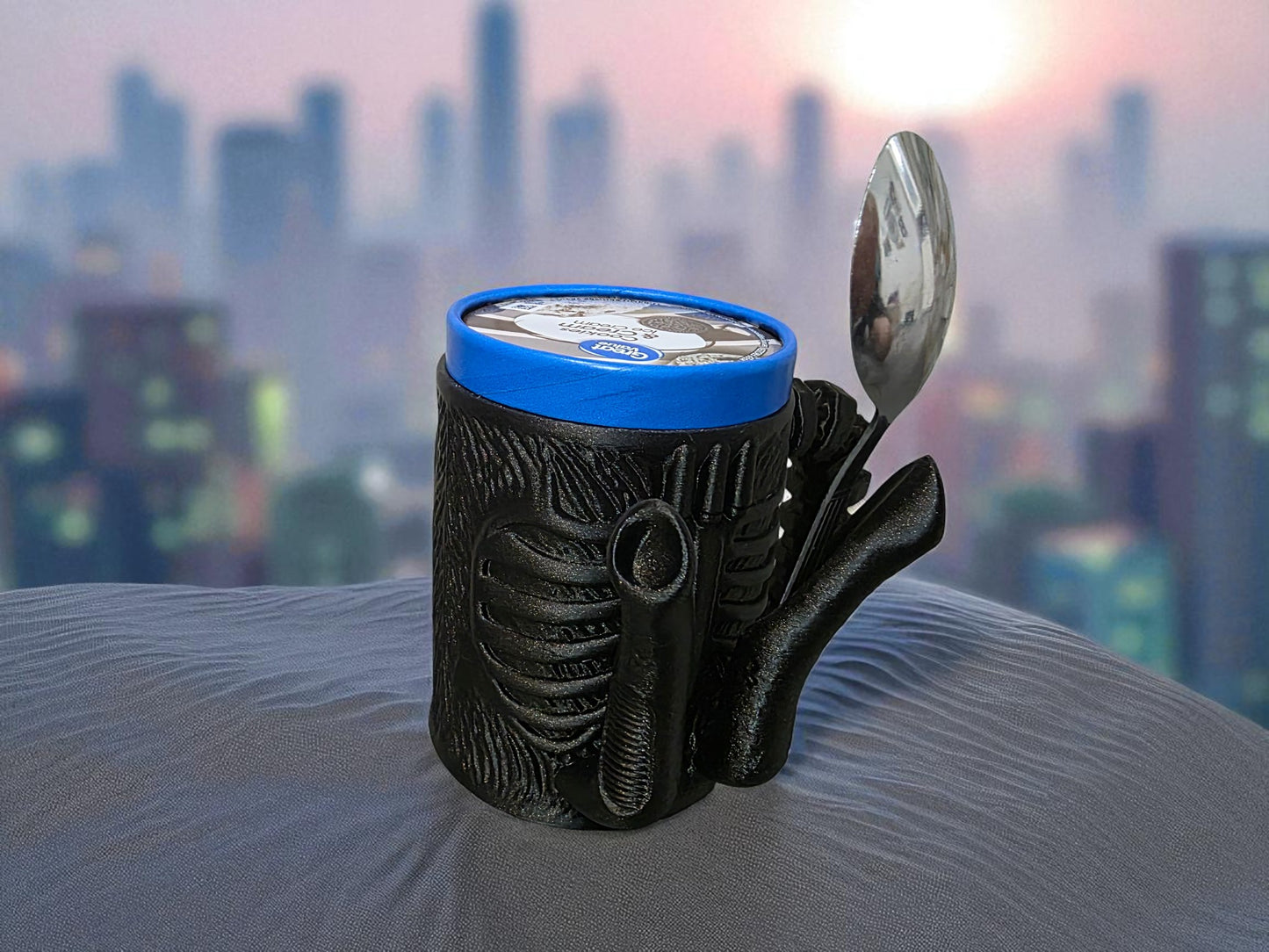 Alien Horror 3D-Printed Ice Cream Pint Holder with Spoon Slots Sci-Fi Fan Gift Unique
