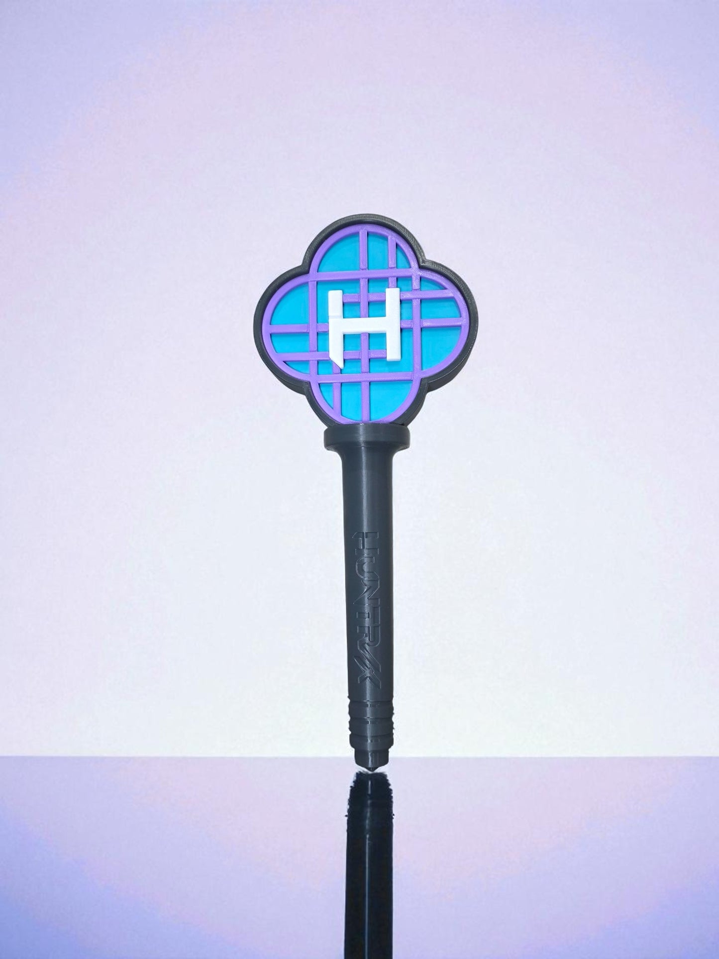 K-Pop Demon Hunter Light Stick | 3D Printed Fantasy Display Prop | Purple & Blue Collectible | Cosplay or Fan Decor