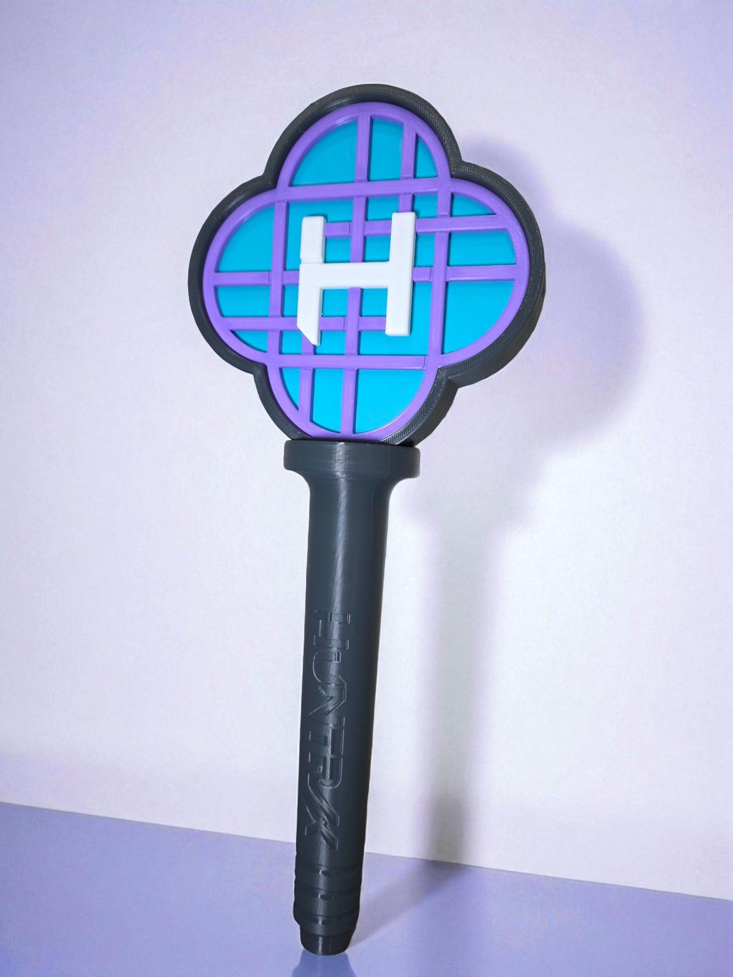 K-Pop Demon Hunter Light Stick | 3D Printed Fantasy Display Prop | Purple & Blue Collectible | Cosplay or Fan Decor
