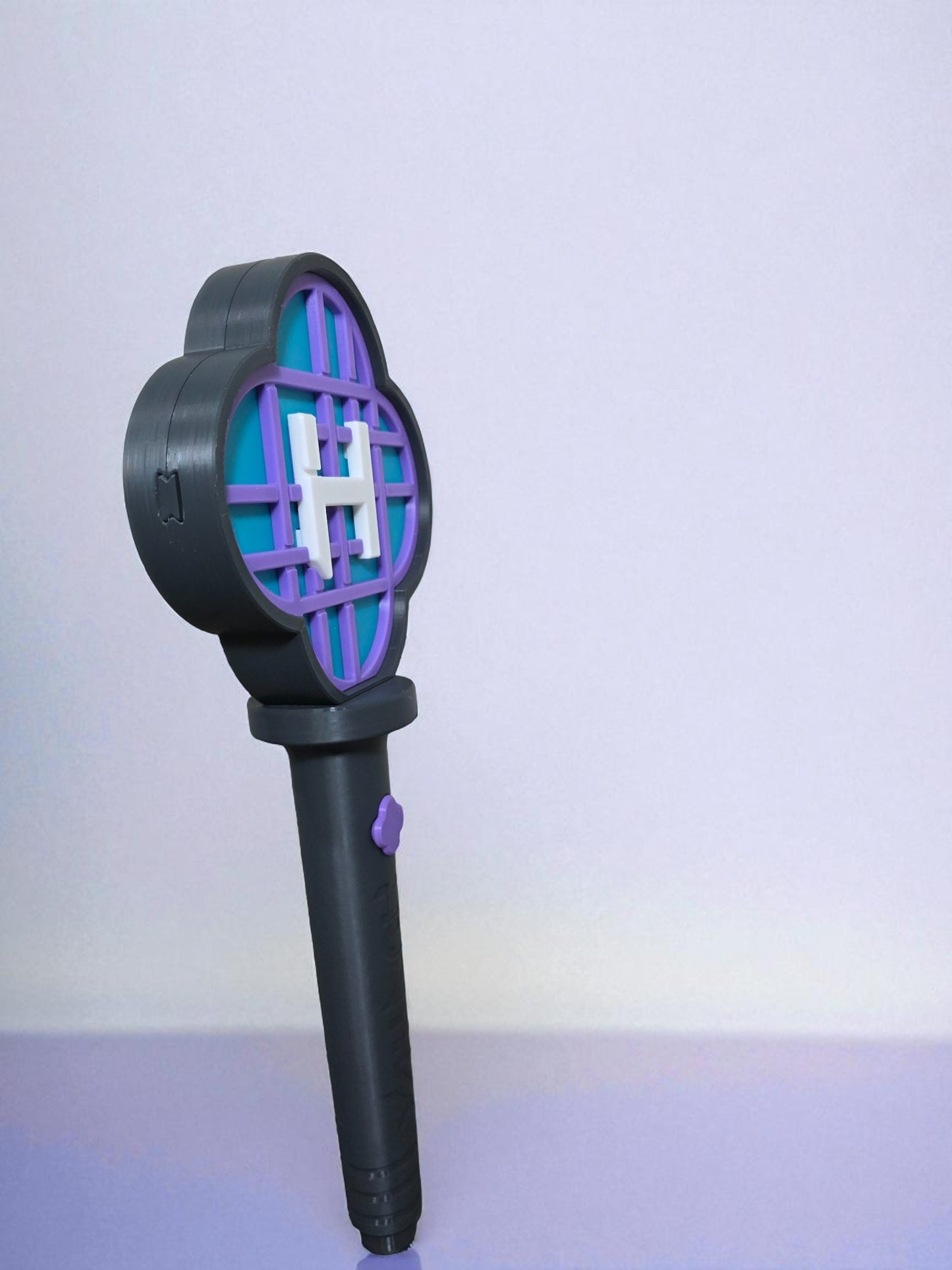 K-Pop Demon Hunter Light Stick | 3D Printed Fantasy Display Prop | Purple & Blue Collectible | Cosplay or Fan Decor