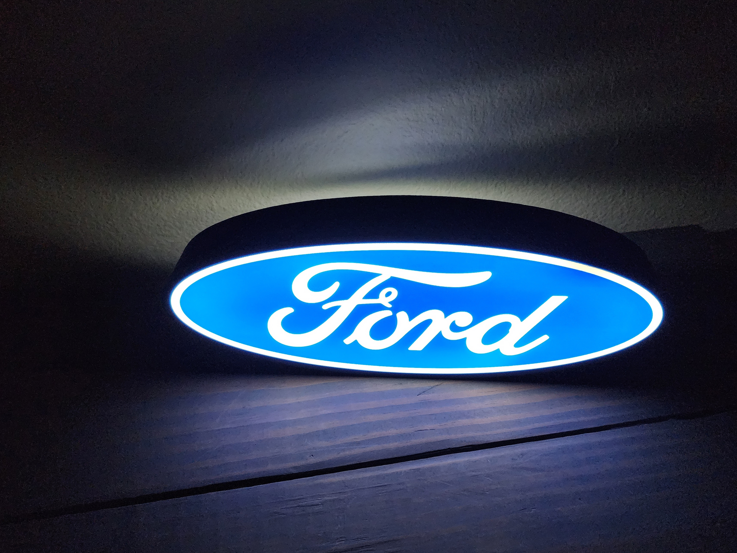 Ford Logo LED Light Box - Stunning 3D Printed Illumination for Car Enthusiasts