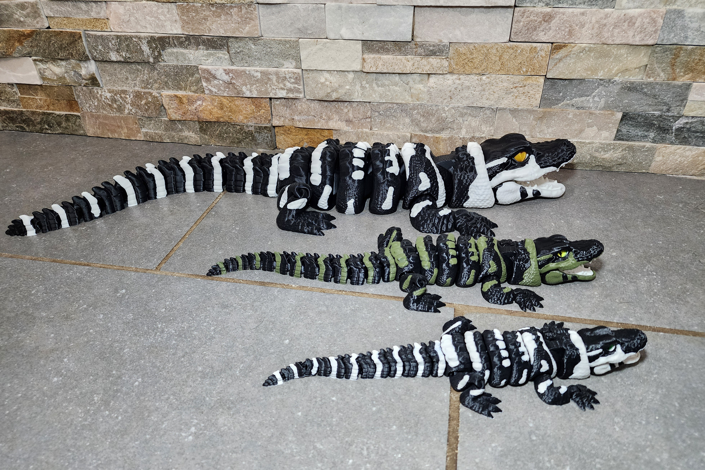 3D-Printed Articulated Alligator with Glass Eyes – Realistic & Poseable