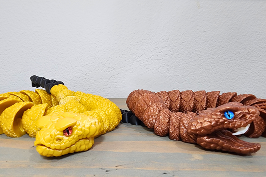 3D Printed Rattlesnake Model – 21" Long – Movable Fangs & Mouth, Flexible Body – Solid Color Snake