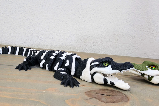 3D-Printed Articulated Alligator with Glass Eyes – Realistic & Poseable