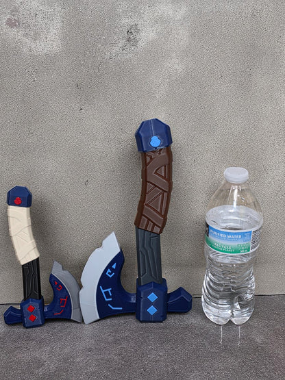 3D-Printed Frostvein Fantasy Axe Prop | Cosplay & Collectible Display