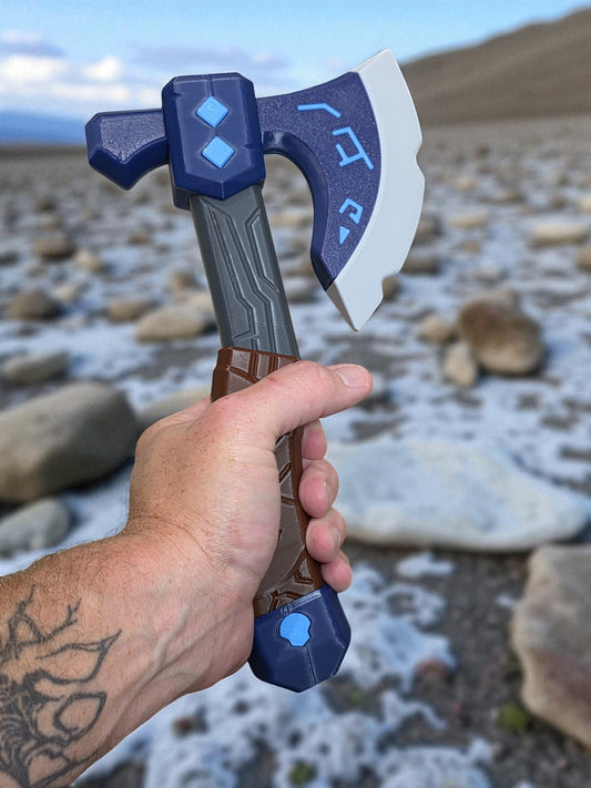 3D-Printed Frostvein Fantasy Axe Prop | Cosplay & Collectible Display
