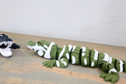 3D-Printed Articulated Alligator with Glass Eyes – Realistic & Poseable