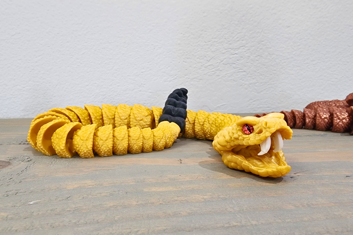3D Printed Rattlesnake Model – 21" Long – Movable Fangs & Mouth, Flexible Body – Solid Color Snake