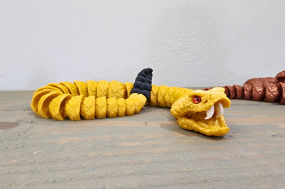 3D Printed Rattlesnake Model – 21" Long – Movable Fangs & Mouth, Flexible Body – Solid Color Snake