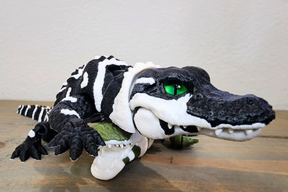 3D-Printed Articulated Alligator with Glass Eyes – Realistic & Poseable